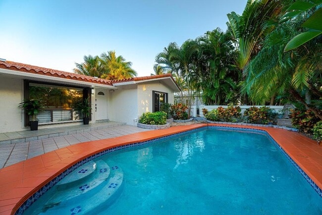 Photo - 1016 NE 26th Ave