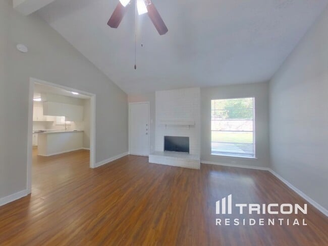 Photo - 4511 Burkegate Dr