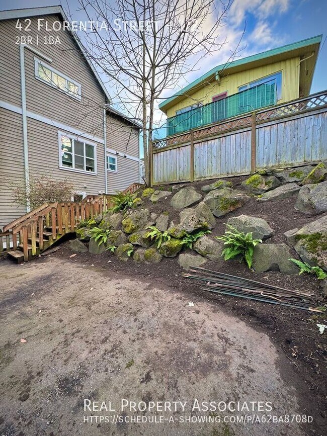 Photo - 42 Florentia St Unit 1/2