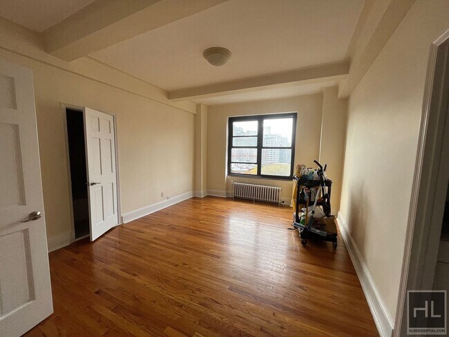 Photo - SECOND AVENUE Unidad 10D