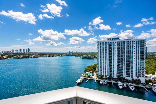 Building Photo - 17301 Biscayne Blvd Unit 1407