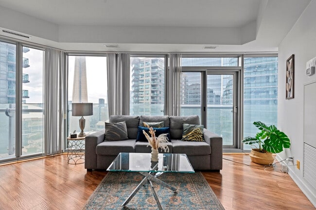 Building Photo - 25 Lower Simcoe St Unit SI FL23-ID1543057P