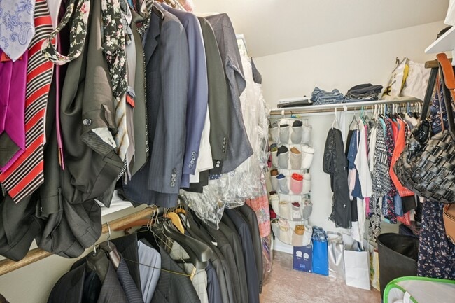 Building Photo - 2222 Mountain Quail Wy