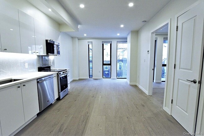 Photo - 41-15 44th St Unit 2D
