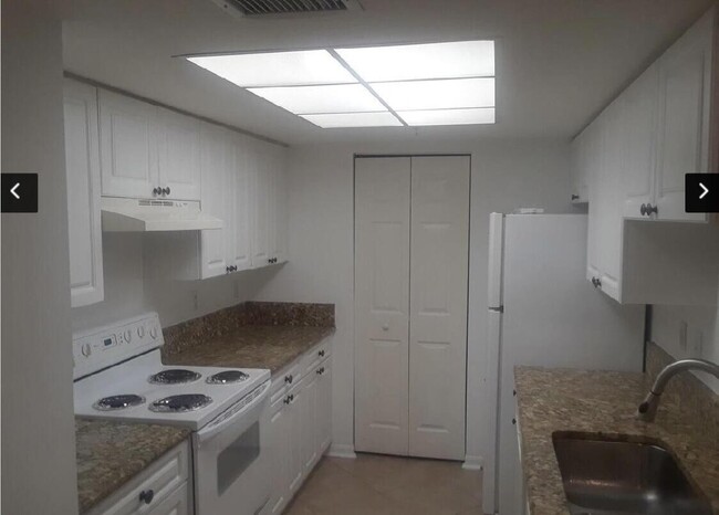 Photo - 100 Crestwood Ct N Condo Unit 104