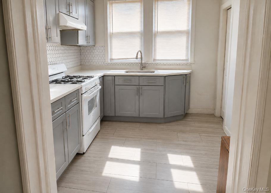 Photo - 104-36 109th St
