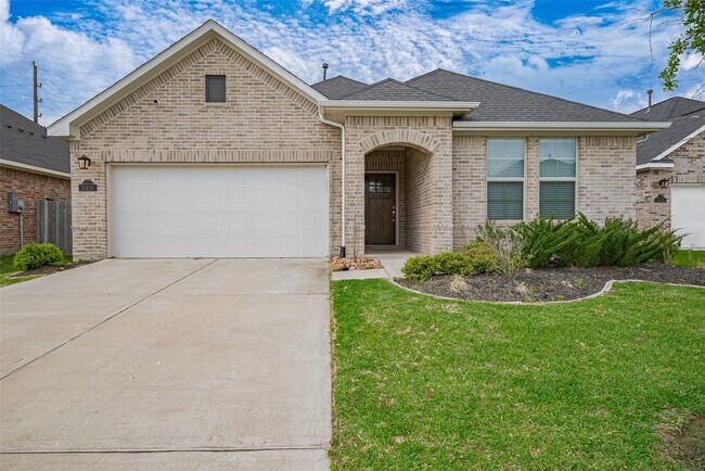 Photo - 31415 Conover Dr