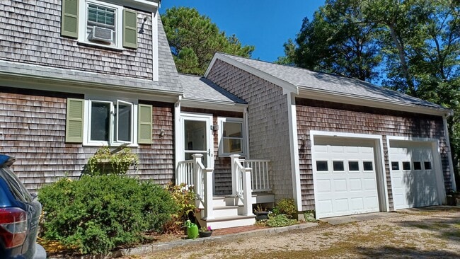 Photo - 8 Benefit St