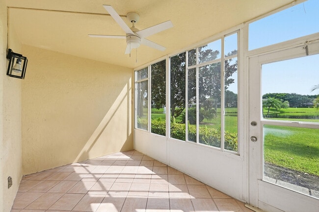 Photo - 2805 Casita Way Unit 112