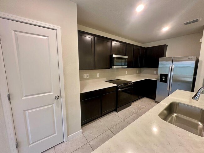 Photo - 1261 Regal King Dr