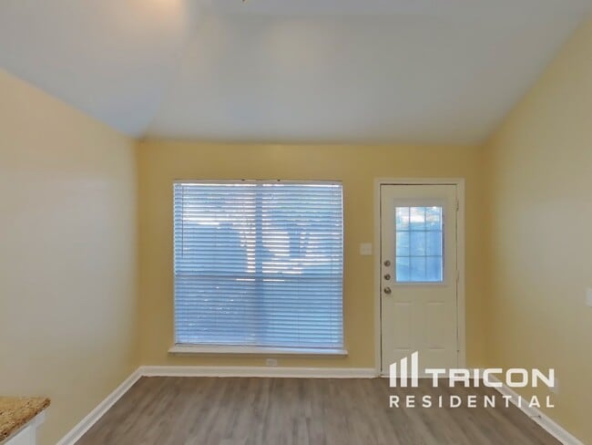 Photo - 2616 Spring Rain Dr