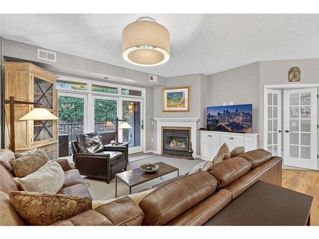 Photo - 5250 Grandview Square Unidad 2201