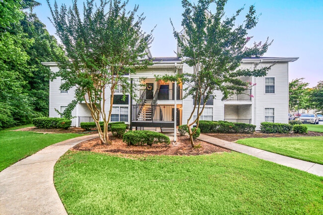 Building Photo - The Landings at Houston Levee Rental