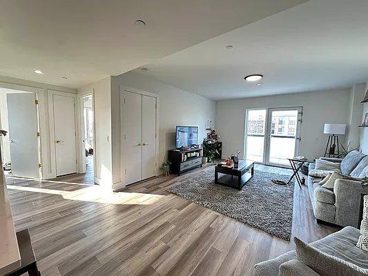 Photo - 2 bedroom in BRONX NY 10463 Unit 404