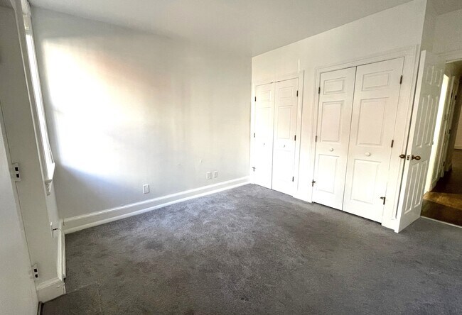Photo - 2139 Newport Pl NW