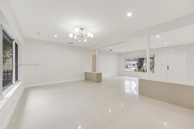 Photo - 12885 Griffing Blvd
