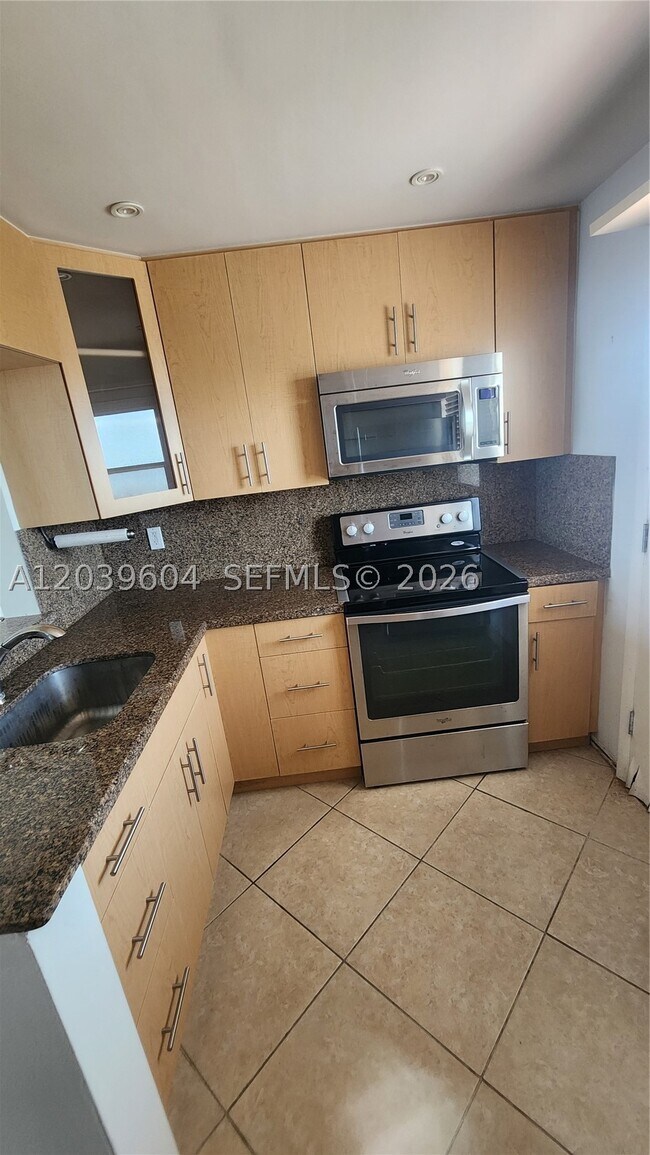 Photo - 2920 Point E Dr Unit N607