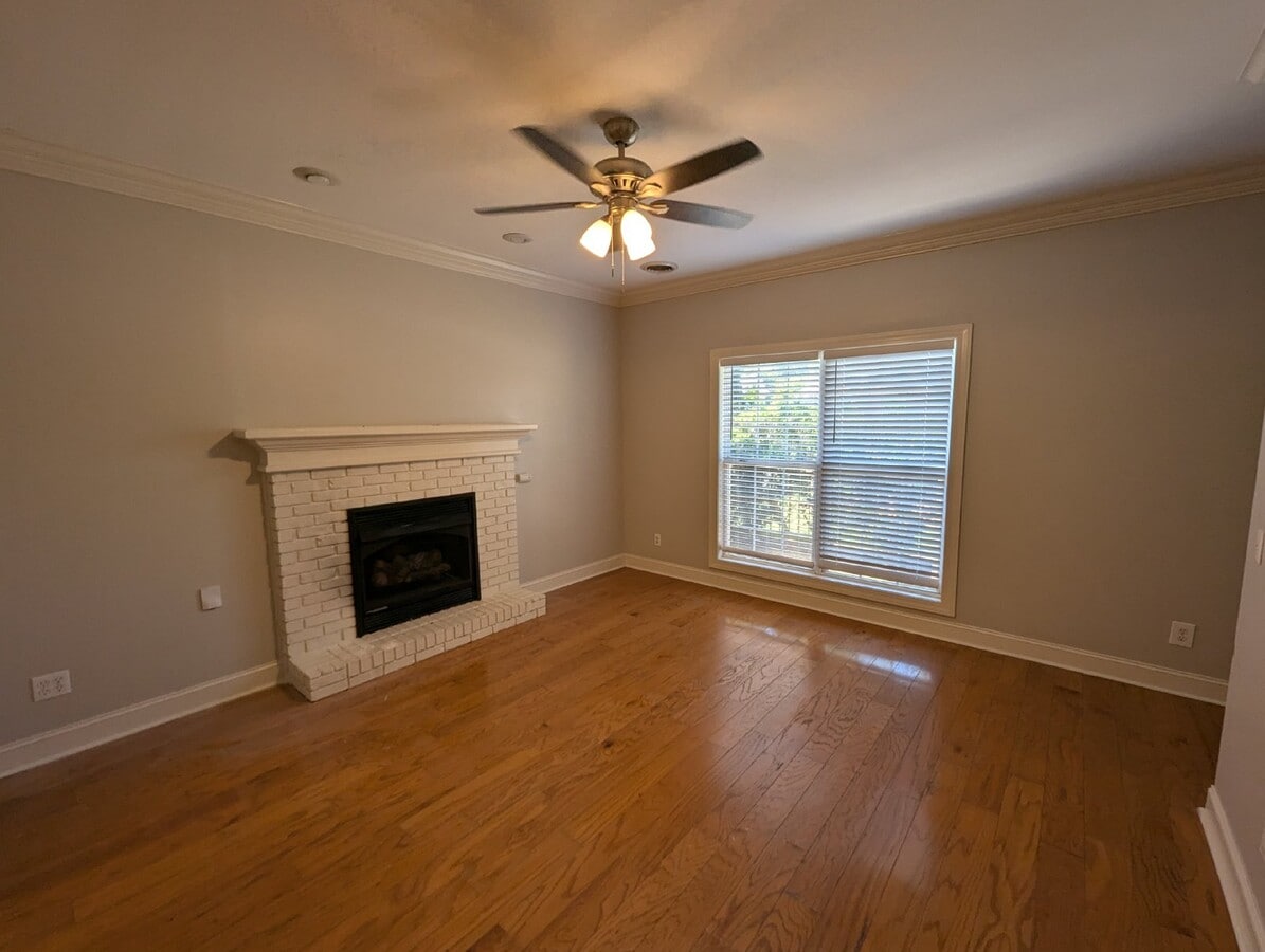 Photo - 117 Twin Gates Drive