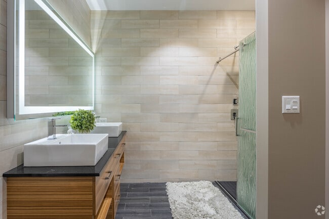 1BD, 1BA - Luxury Suite A