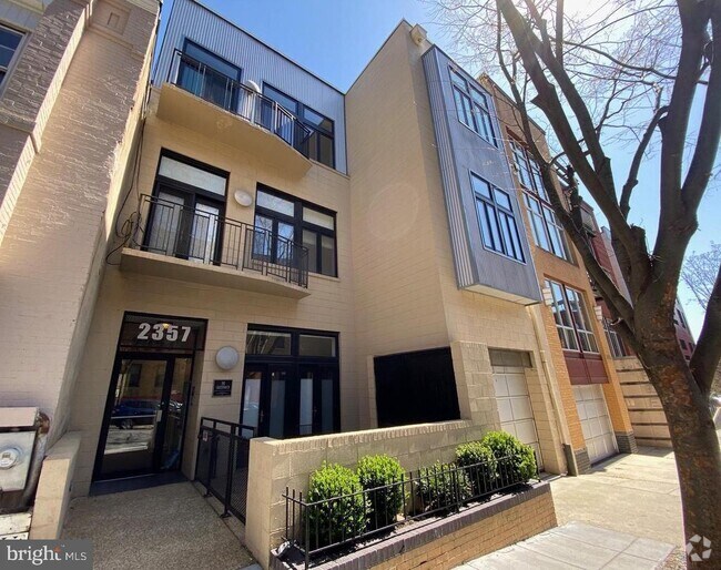 Building Photo - 2357 Champlain St NW Unit 102 Rental