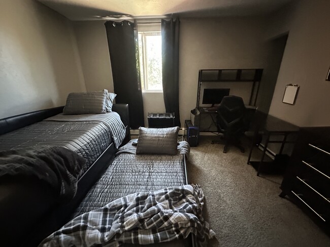 Photo - 950 Northern Way Unit 30