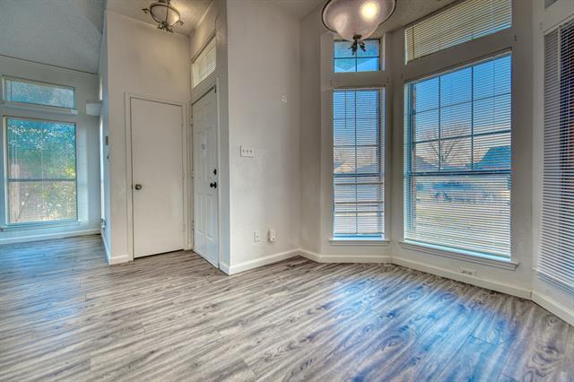 Photo - 807 Wind Brooke Dr