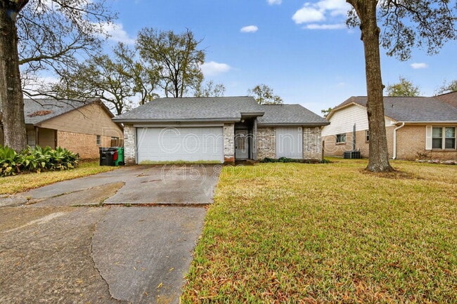 Building Photo - 9830 Cherokee St