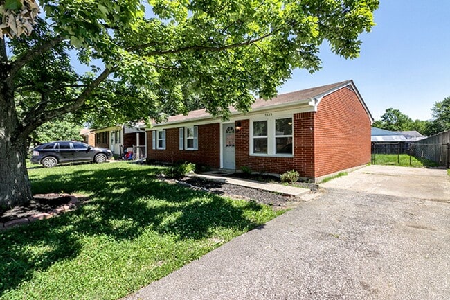 Photo - 3 Bedroom 1 Bath Fenced Shed Patio Brick Ranch Rental Home
