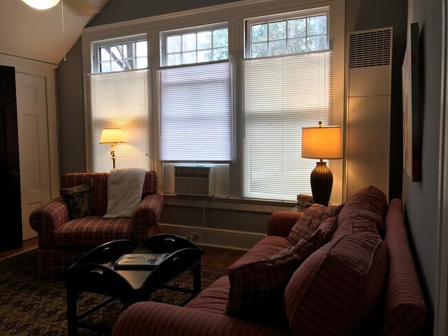 Photo - 600 Devereux St Unidad A