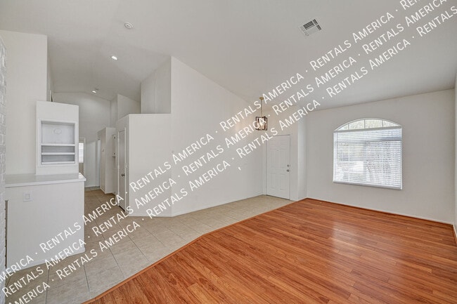 Photo - 832 Seco Verde Ave