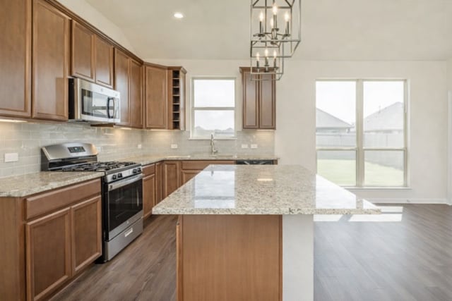 Building Photo - Welcome home to Southern Pointe