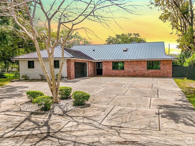 Building Photo - 9620 NW 26th Ct Rental