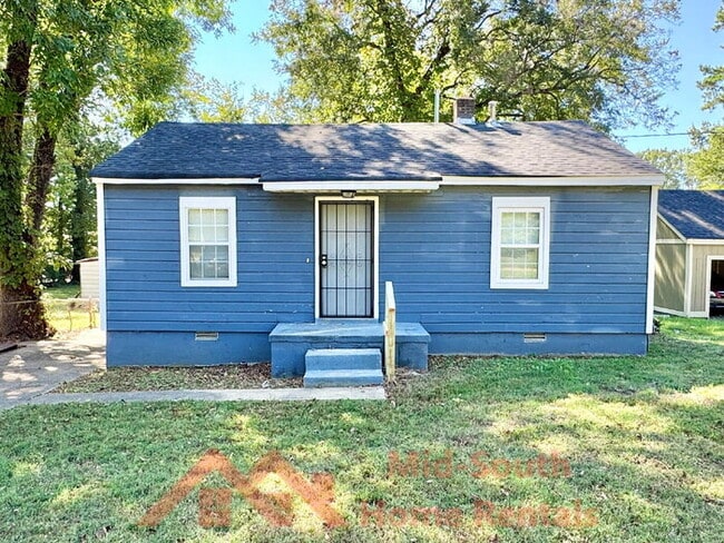 Photo - 1761 Winston Dr