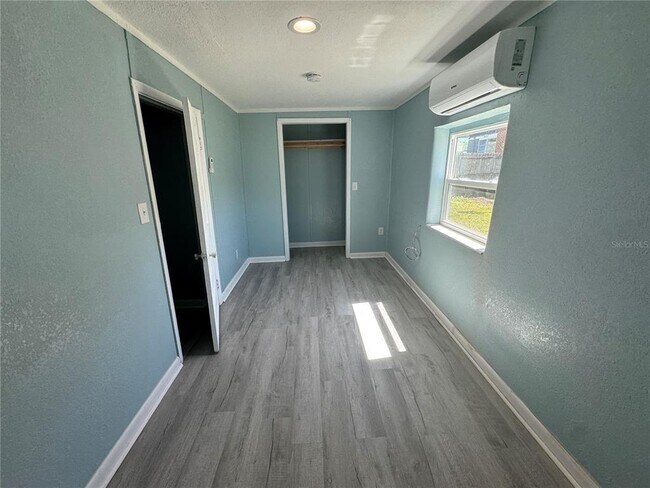 Photo - 348 S Central Ave