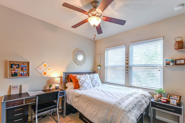 Photo - The Row on 3rd