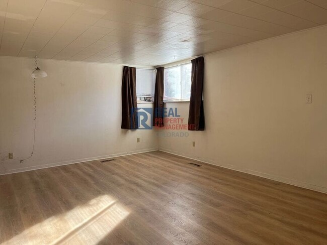 Photo - 1103 1/2 Emigh St-