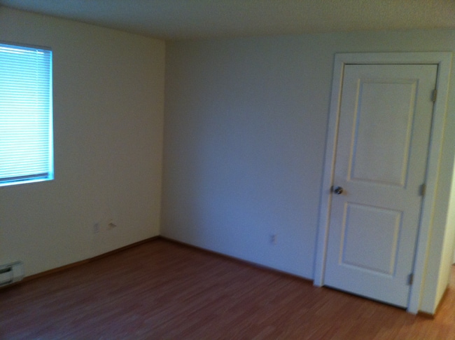 Photo - 736 22nd St NE Unidad 736