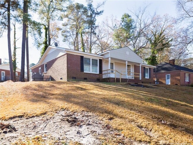 Building Photo - 738 Ashboro St Rental