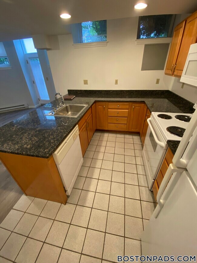 Building Photo - 117 Park Dr Unit B Rental