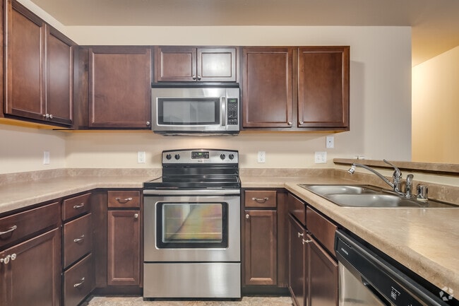 2BR, 2BA - 1,221SF - Kitchen