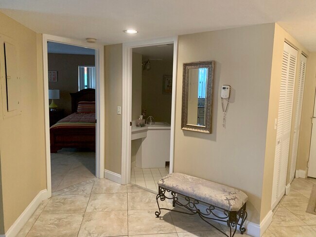 Photo - 600 Uno Lago Dr Unit 201