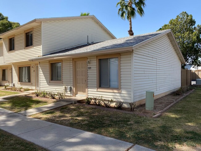 Tempe Townhouse 2 Bed/1Bath Single Story w... - Tempe Townhouse 2 Bed/1Bath Single Story w...