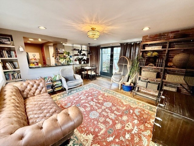 Building Photo - 480 Commercial St Unit 5A