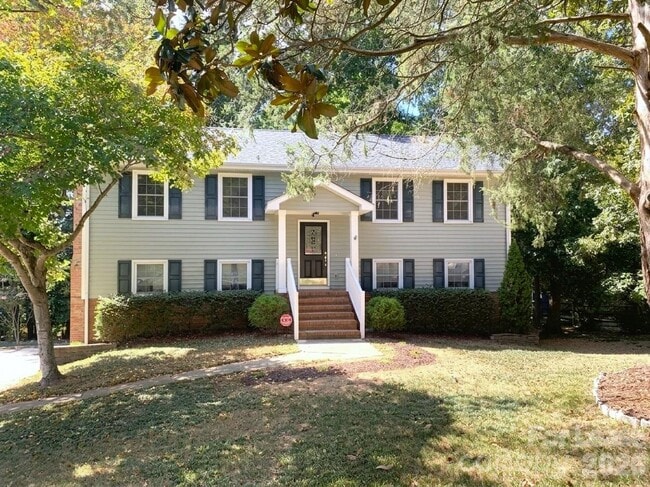 Building Photo - 1114 Glenshannon Rd