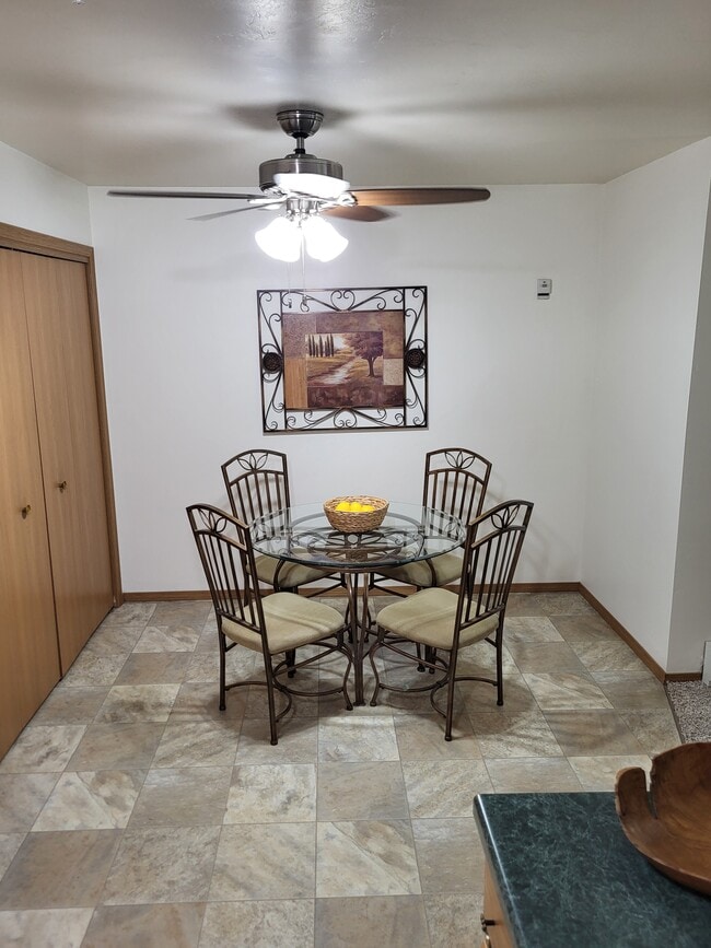 Glory Lane Apartments