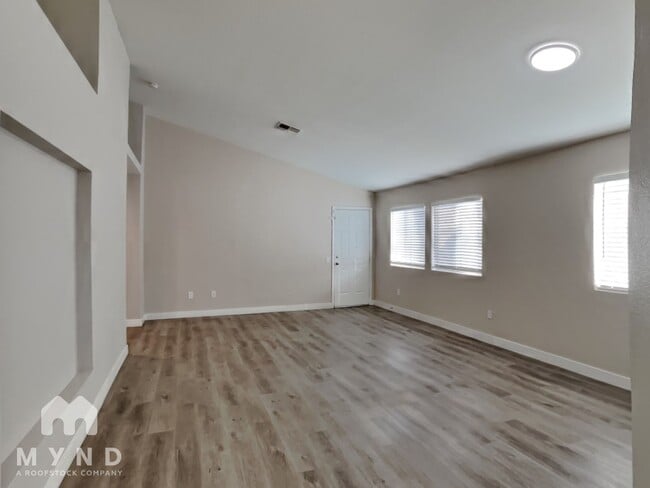 Photo - 5304 Del Lago Dr