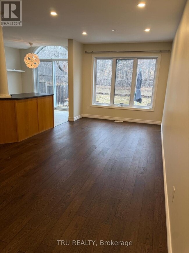 Photo - 291 Serena Way