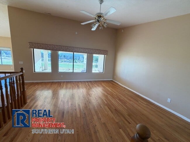 Photo - Golf Course Home