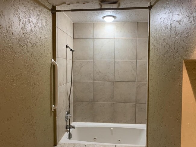 Photo - 507 E Virginia Ave