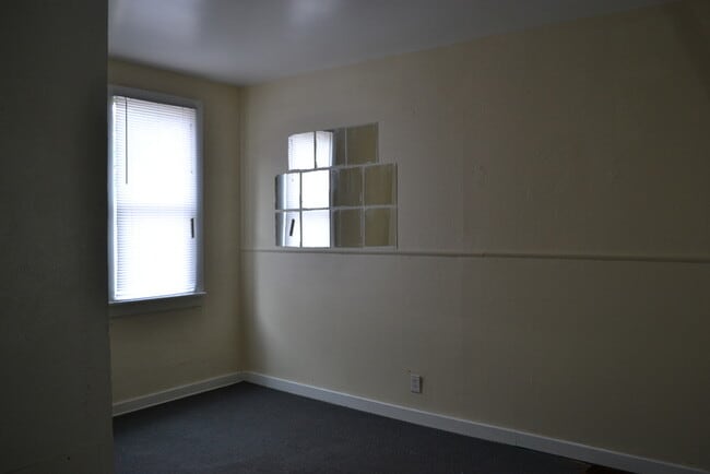 Photo - 5 Bed 3 Bath House